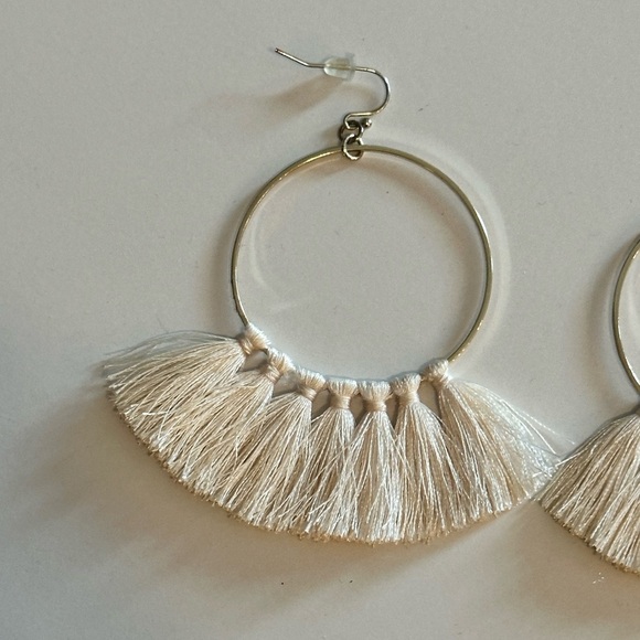 Wilde Carnation Hoops in Cream - Picture 4 of 5